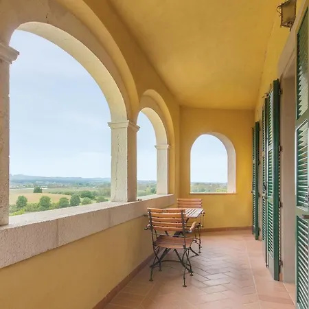 Nice Home In Castiglione Del Lago With Outdoor Swimming Pool And 7 Bedrooms Дом отдыха *