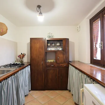 Nice Home In Castiglione Del Lago With Outdoor Swimming Pool And 7 Bedrooms Кастильоне-дель-Лаго