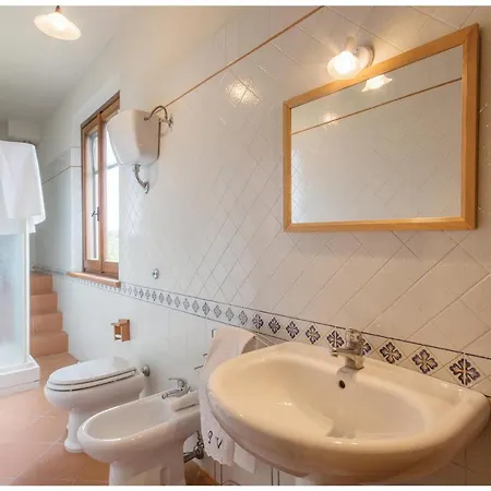 Nice Home In Castiglione Del Lago With Outdoor Swimming Pool And 7 Bedrooms Дом отдыха *